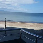 Sunny Bay 호텔 포마리
