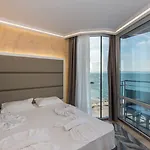 Sunny Bay 호텔 포마리