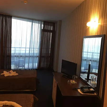 Sunny Bay فندق بوموري