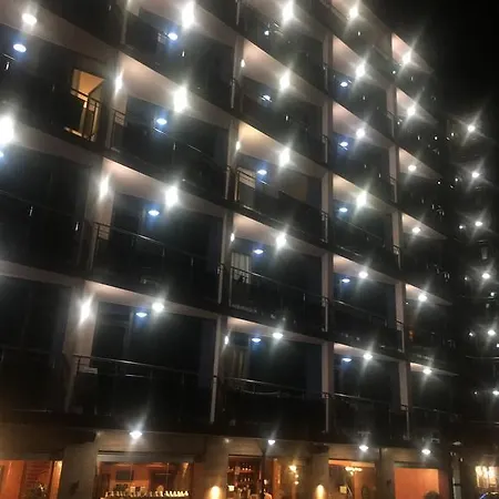 Sunny Bay Szálloda 3*