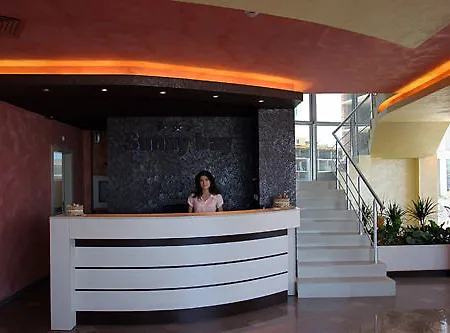 Sunny Bay Hotel