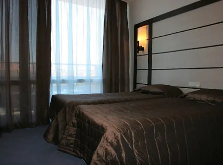 Sunny Bay Hotel 3*