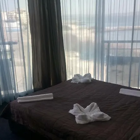 فندق Sunny Bay 3*
